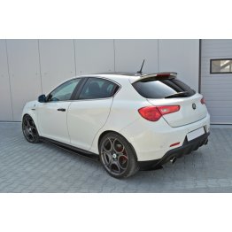 Накладки сплиттеры на пороги на Alfa Romeo Giulietta